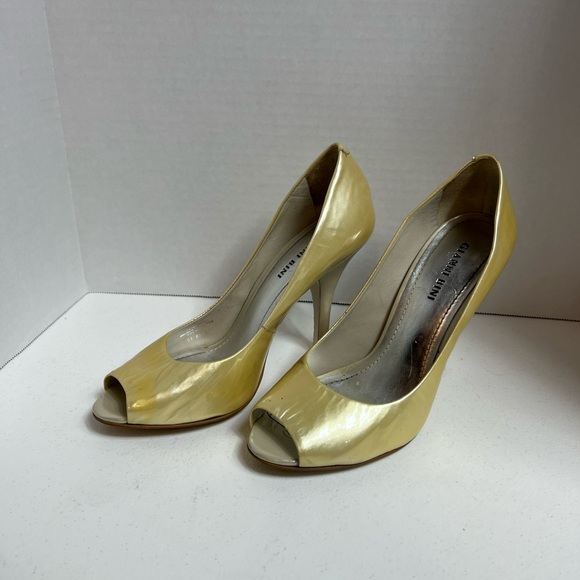 Gianni Bini champagne Gold peep toe heels,   Size 8 1/2 - Picture 1 of 6